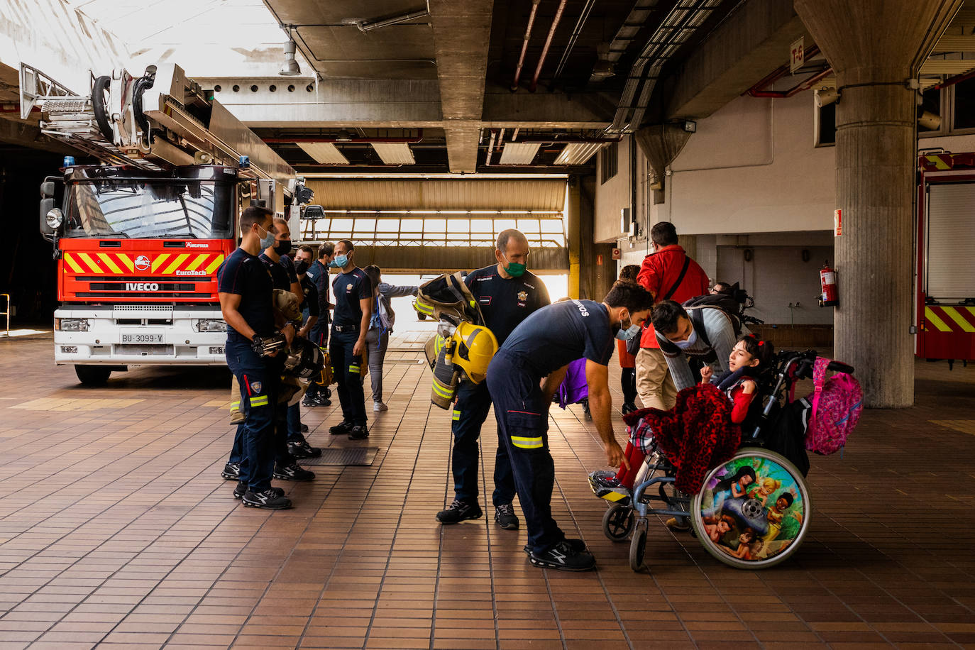 Fotos: Calendario solidario de los Bomberos de Burgos destinado a APACE