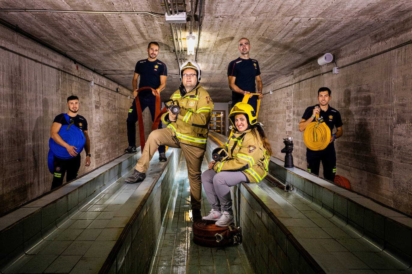 Fotos: Calendario solidario de los Bomberos de Burgos destinado a APACE