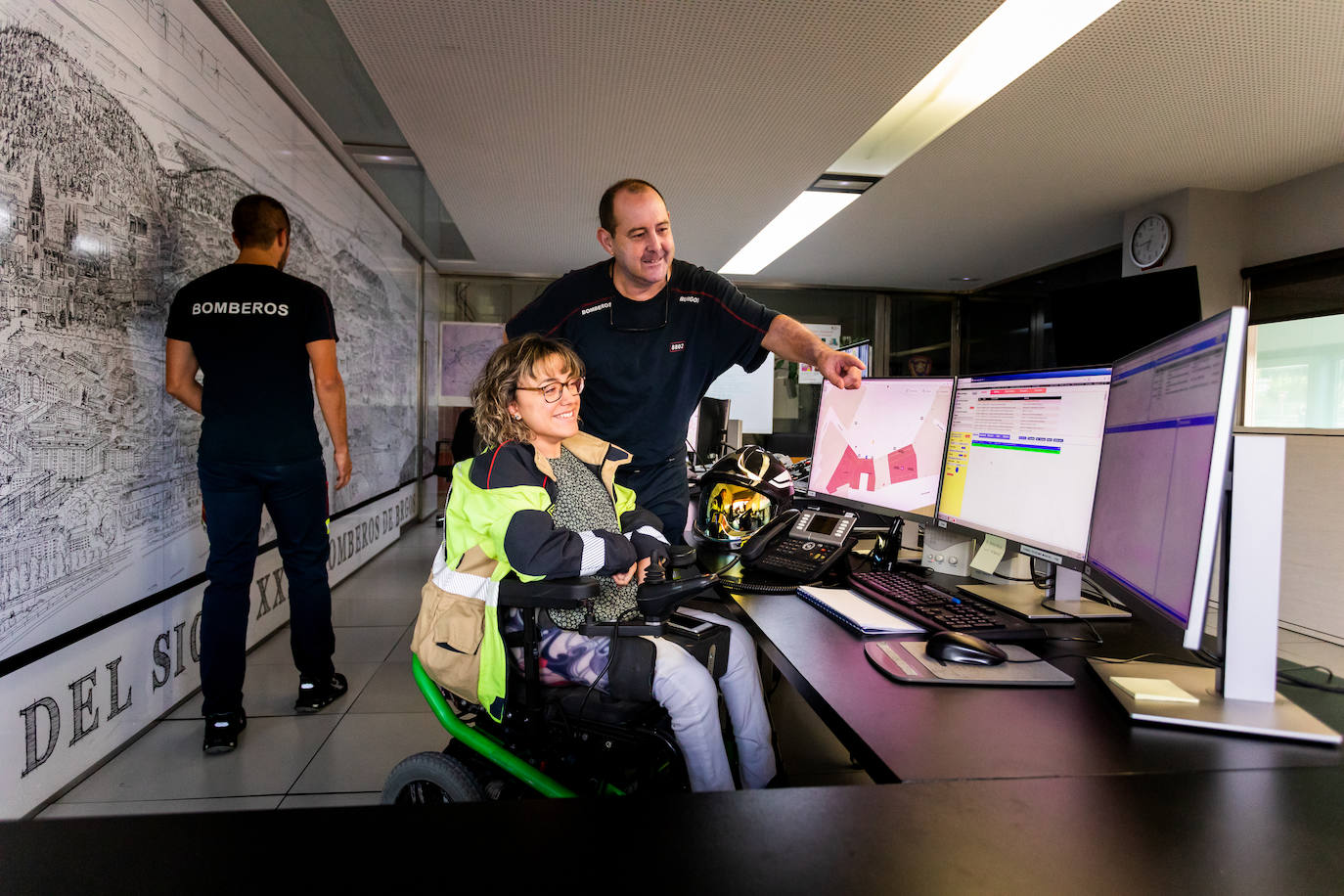 Fotos: Calendario solidario de los Bomberos de Burgos destinado a APACE