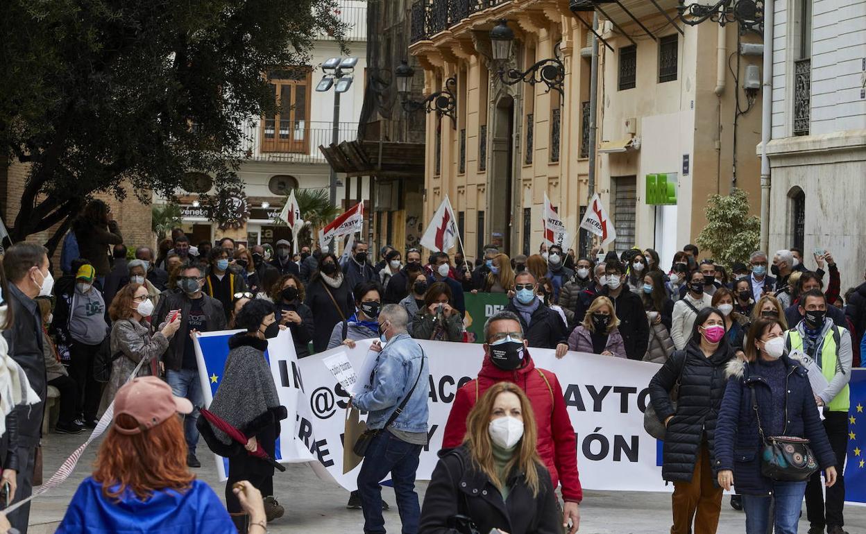 Manifestación de funcionarios interinos. 