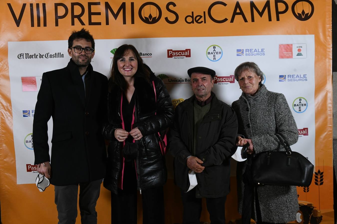 Agustín Martín, Nuria Álvarez (Premio Mujer Emprendedora), Agripino Álvarez y Juana Rodrigo.