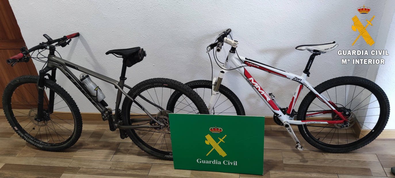 Algunas de las bicicletas recuperadas por la Guardia Civil.