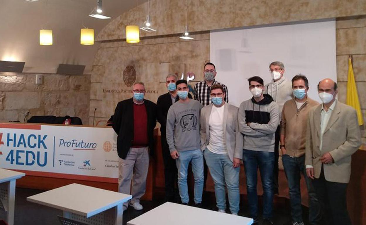 Equipo premiado en #hack4e. 