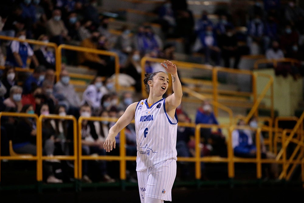 El CB Avenida aplasta al colista y se va posicionando para los play-off de la Euroliga (96-54)