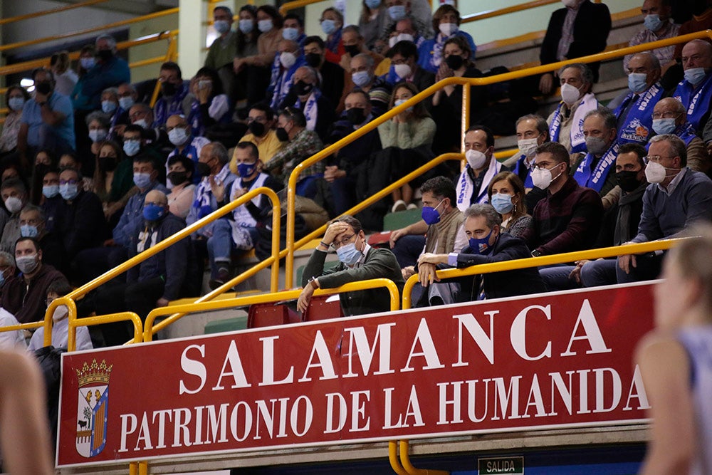 El CB Avenida aplasta al colista y se va posicionando para los play-off de la Euroliga (96-54)