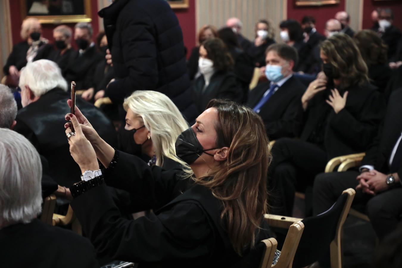 Fotos: Insignias de Oro y de Plata para los abogados de Valladolid