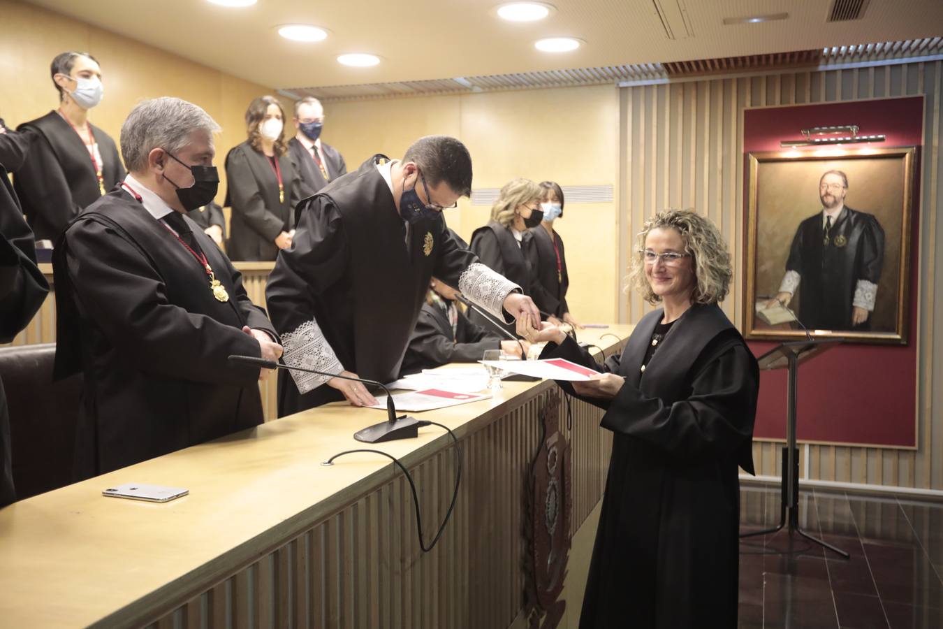 Fotos: Insignias de Oro y de Plata para los abogados de Valladolid