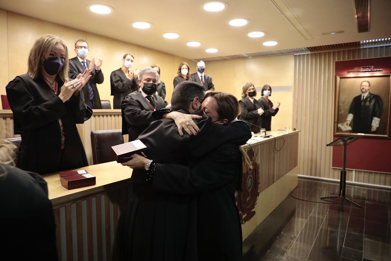 Fotos: Insignias de Oro y de Plata para los abogados de Valladolid