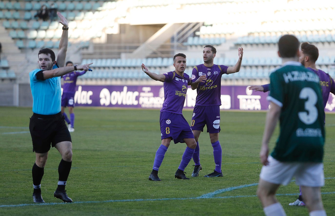 Palencia Cristo Atlético 3 - 0 UC Ceares