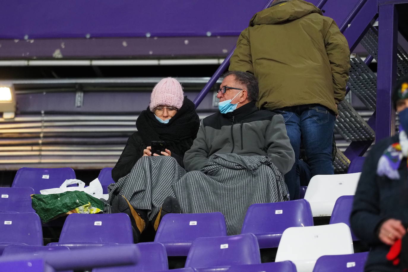 Fotos: Búscate en la grada de Zorrilla (1/3)