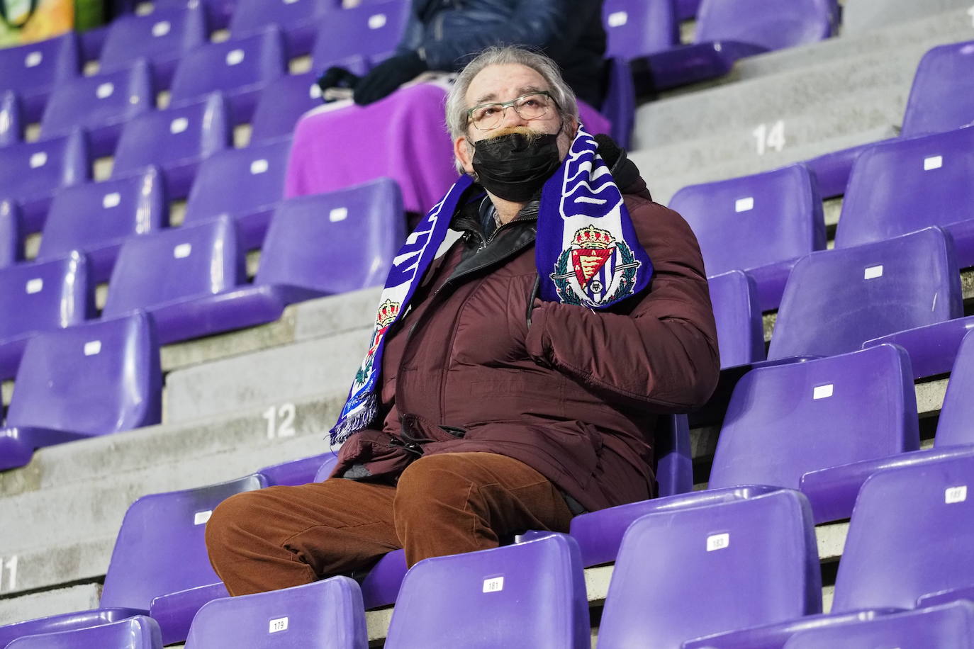 Fotos: Búscarte en la grada de Zorrilla (2/3)