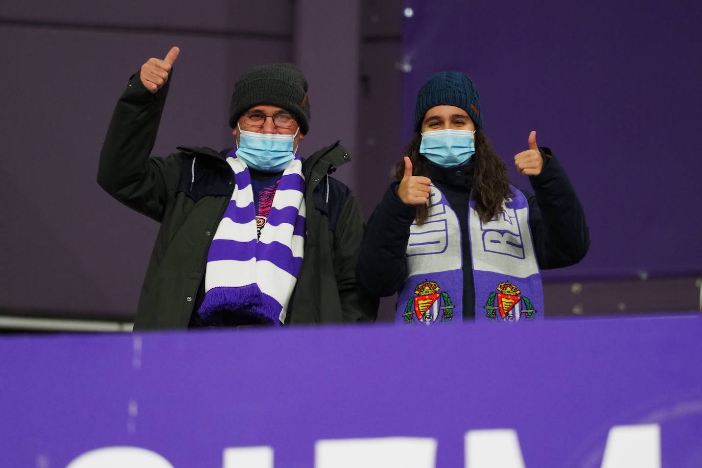 Fotos: Búscarte en la grada de Zorrilla (2/3)