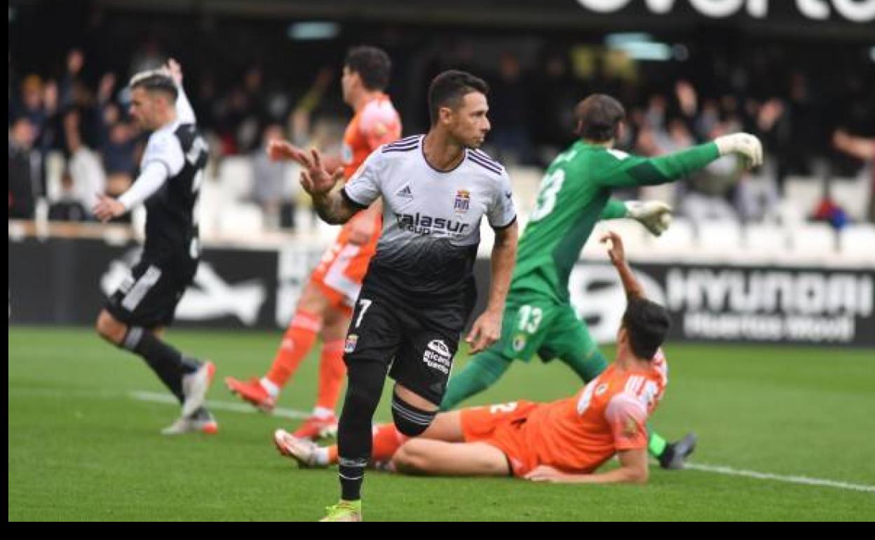 Rubén Castro celebra un gol contra el Burgos 