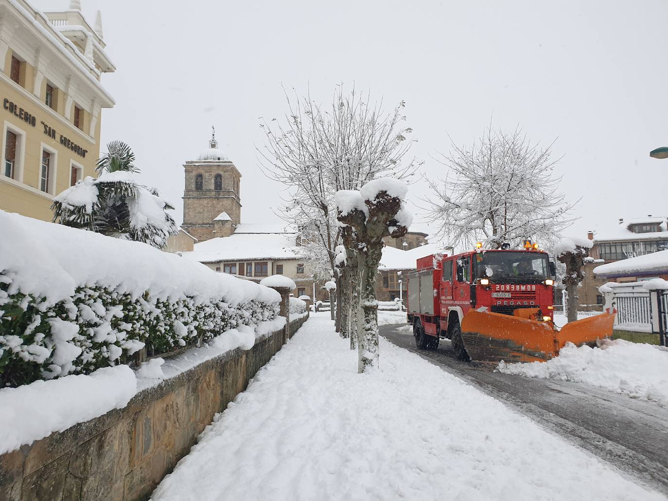 Fotos: Nieve acumulada en Aguilar de Campoo