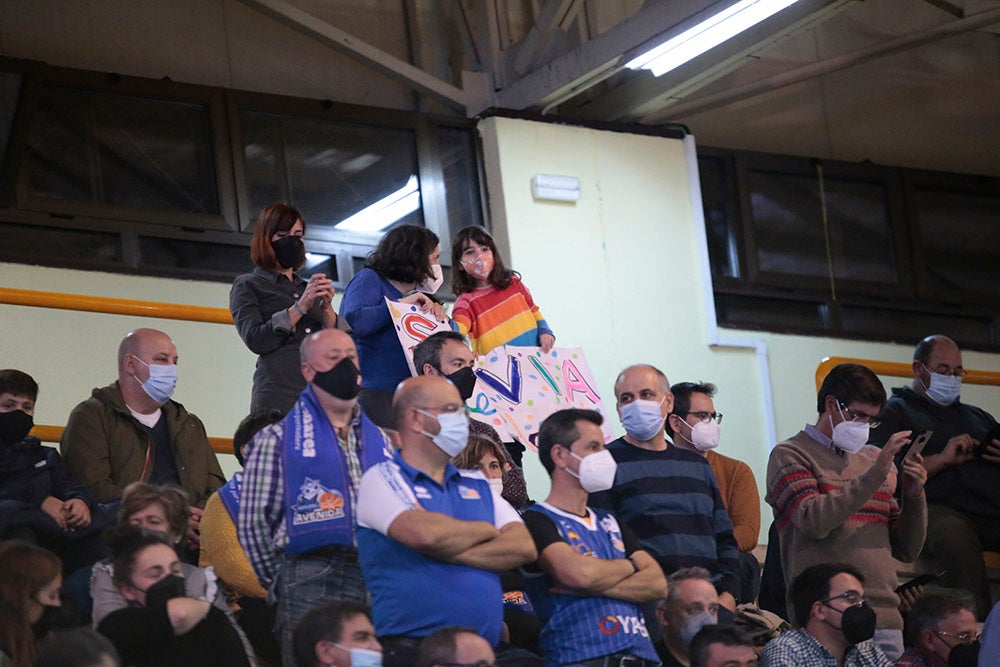 El CB Avenida - Spar Girona recupera en Würzburg los grandes ambientes pre-pandemia