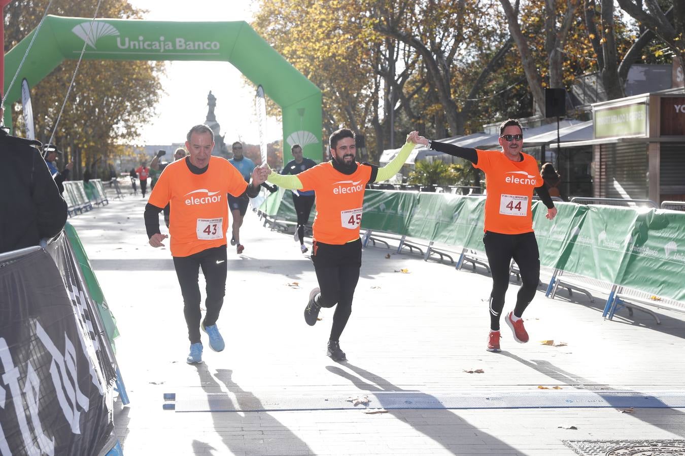 Fotos: V Carrera de Empresas de El Norte de Castilla (5/8)