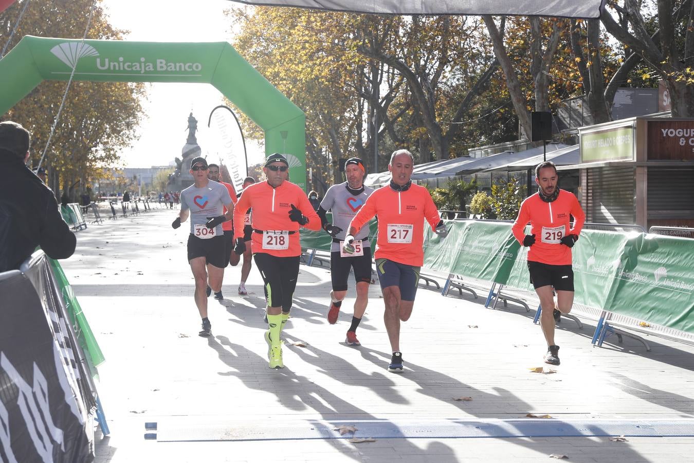 Fotos: V Carrera de Empresas de El Norte de Castilla (5/8)