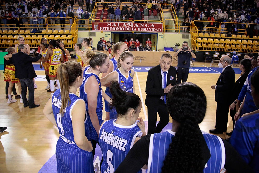Un desacertado CB Avenida encaja la primera derrota liguera en el Clásico (69-77)