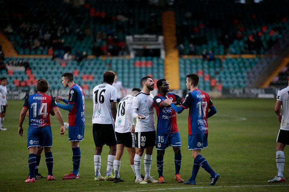 Adri Carrasco pone fin a la sequía del Salamanca UDS para derrotar al Langreo (1-0)