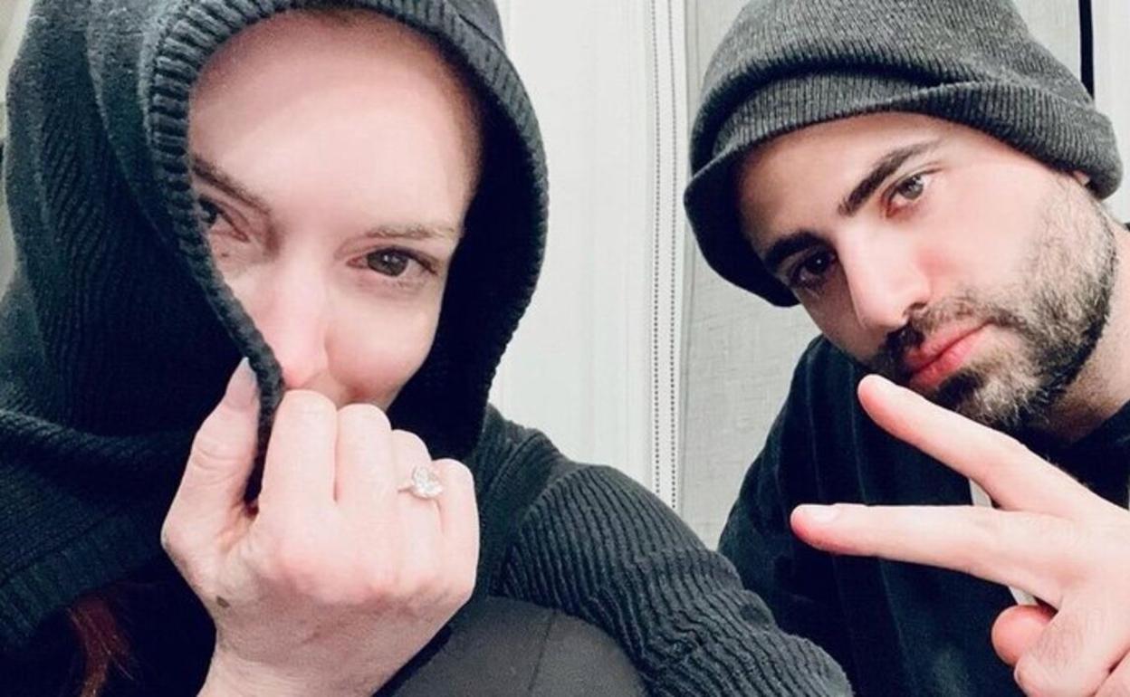 Lindsay Lohan se compromete con Bader Shammas