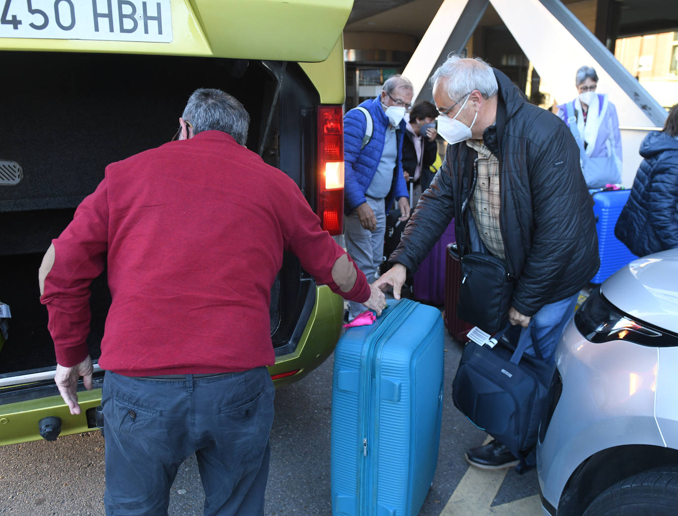 Fotos: Los turistas vallisoletanos, atrapados en Sudáfrica llegan a Valladolid