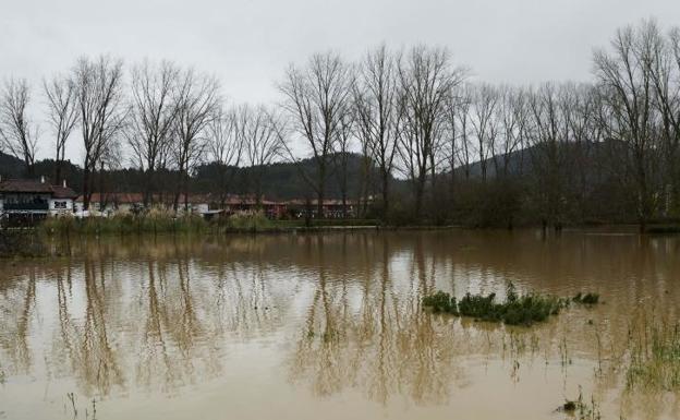 Las localidades del norte de España, en alerta por la crecida de los ríos