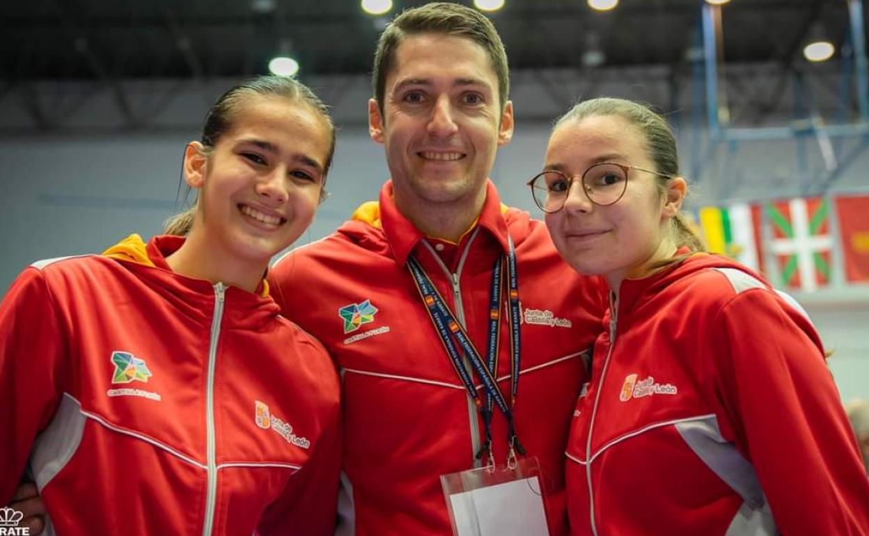 Irene Mazariegos y Paula del Toro, del Kyoto Salamanca, medallistas en el Nacional de Kárate