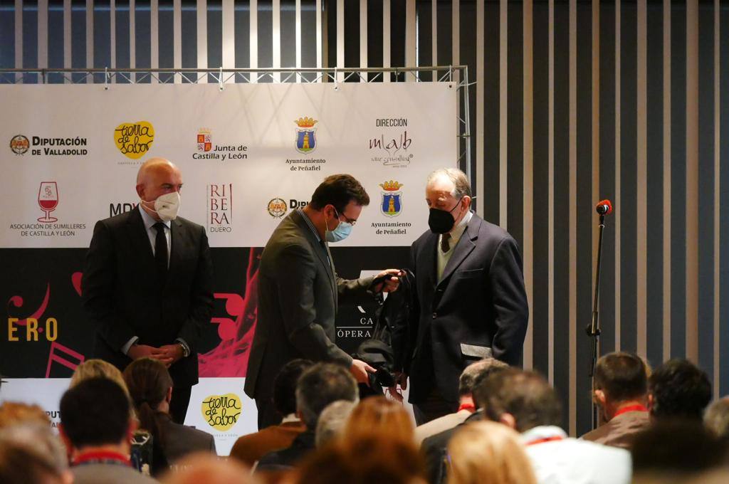 Celebración de la cata Opera Prima 2021 en Peñafiel. 