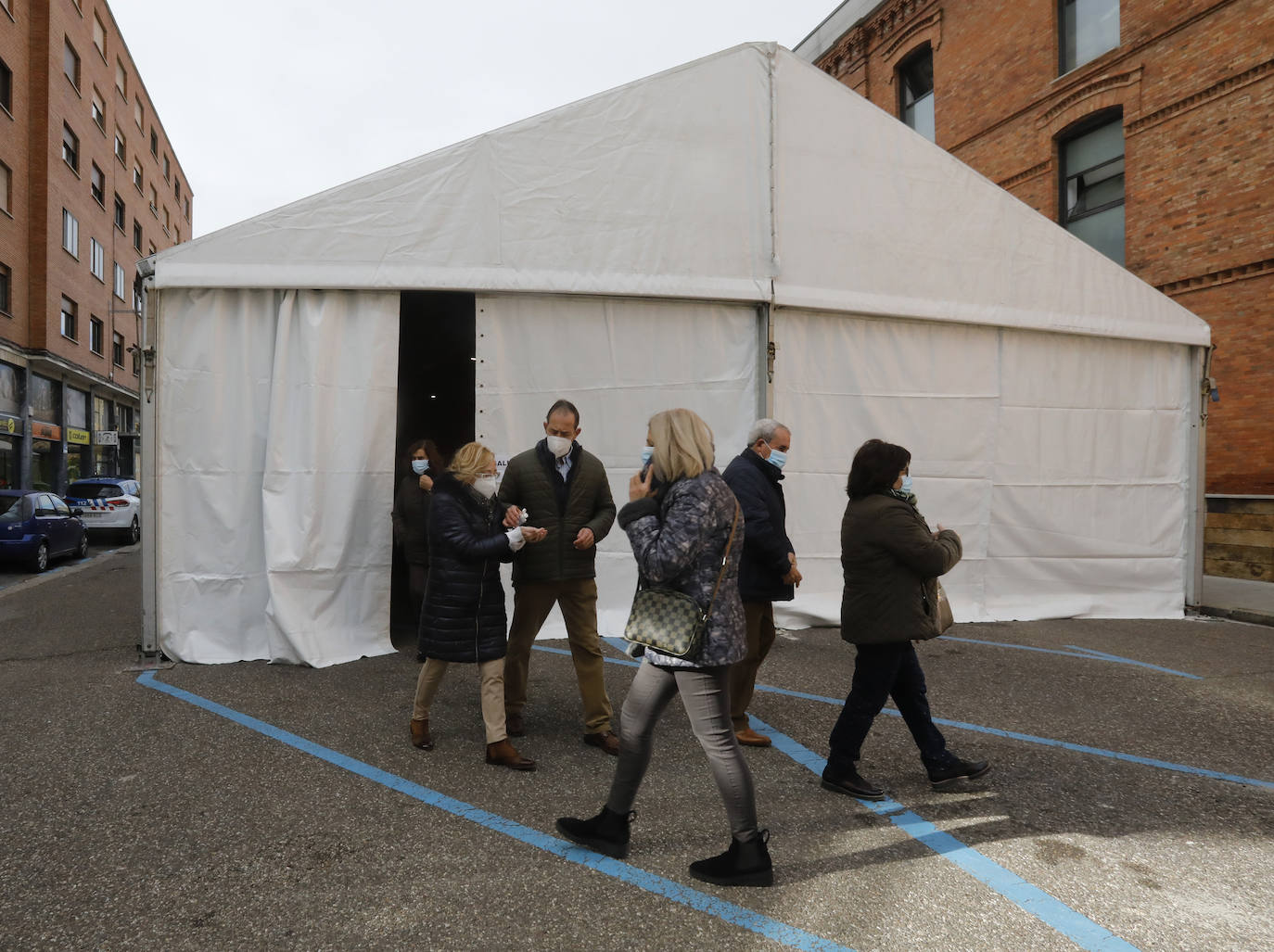 Fotos: La vacunación prosigue en Palencia en el Día de la Constitución