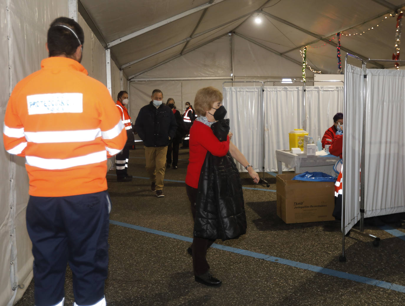 Fotos: La vacunación prosigue en Palencia en el Día de la Constitución