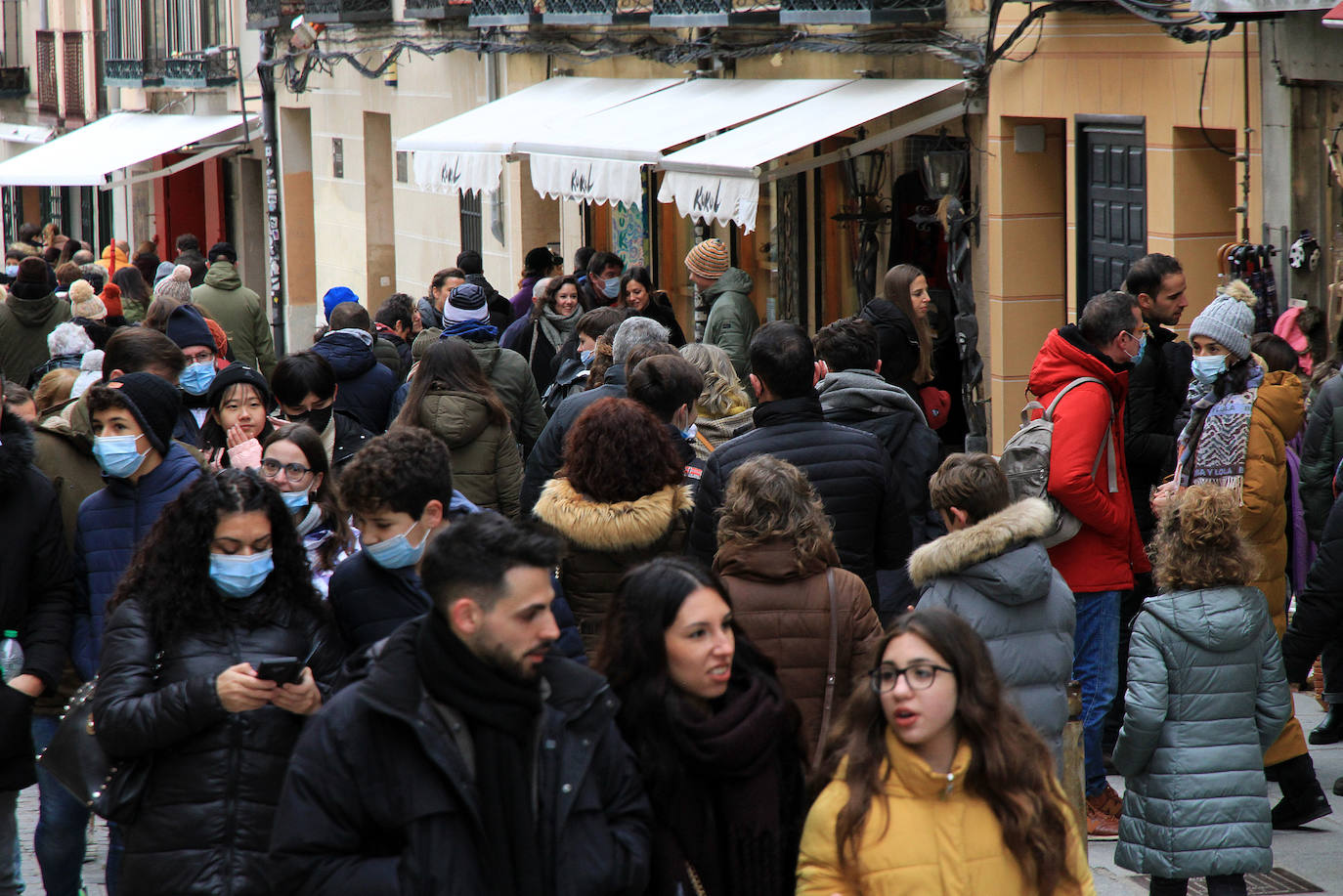 Ambiente en la ciudad durante este lunes festivo.