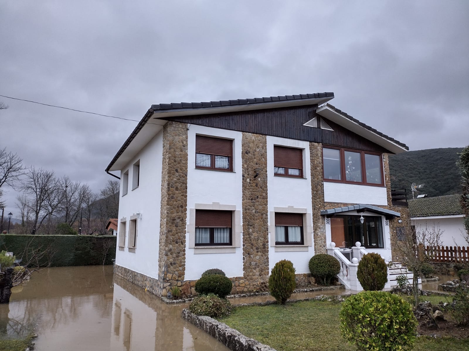 Los ríos del norte de la provincia se desbordan tras las últimas nevadas y lluvias.