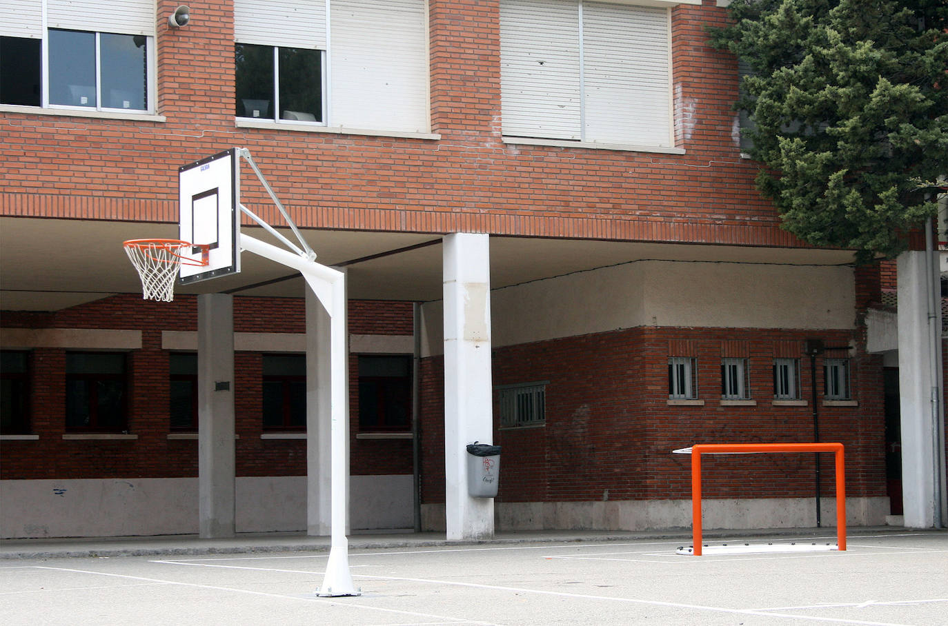 Patio del colegio Santa Clara de Cuéllar.
