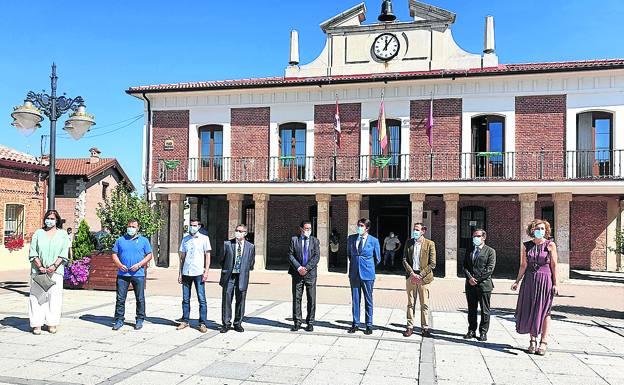 Acto del Convenio 'Rehabitare' en Viana de Cega.