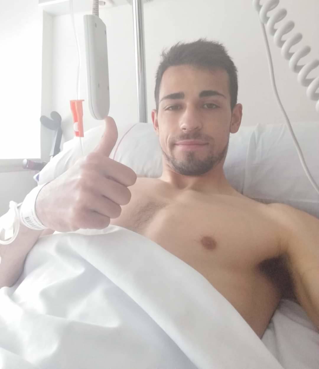 Tras las operación de la rodilla.