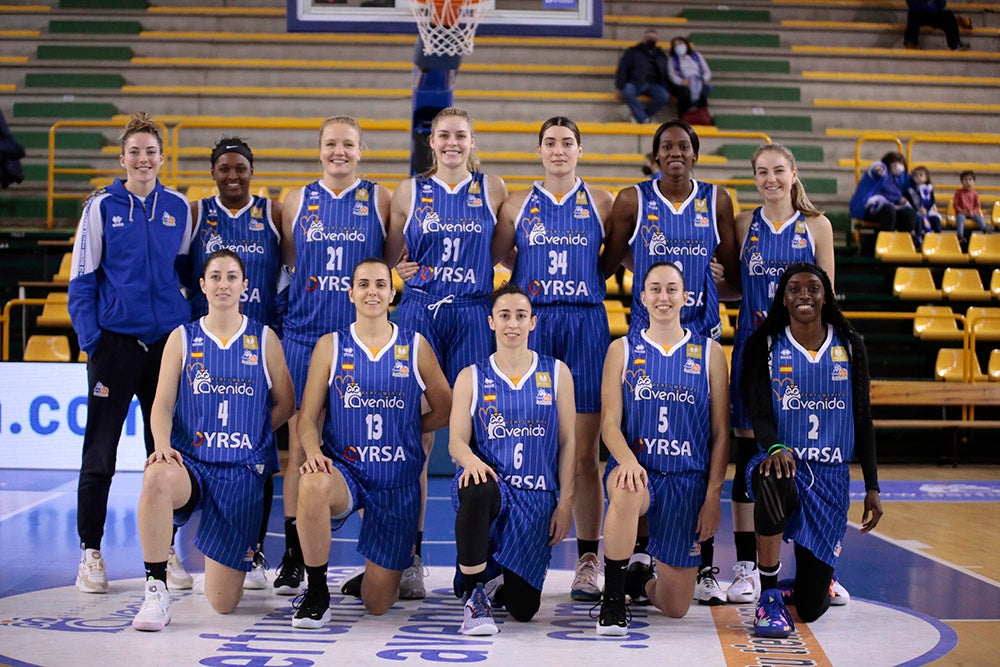 El CB Avenida tira de manual para seguir en lo más alto (75-49)