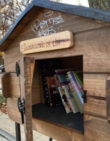 Imagen secundaria 2 - La caseta situada junto al lago de la localidad y los ejemplares que esconde en su interior. 