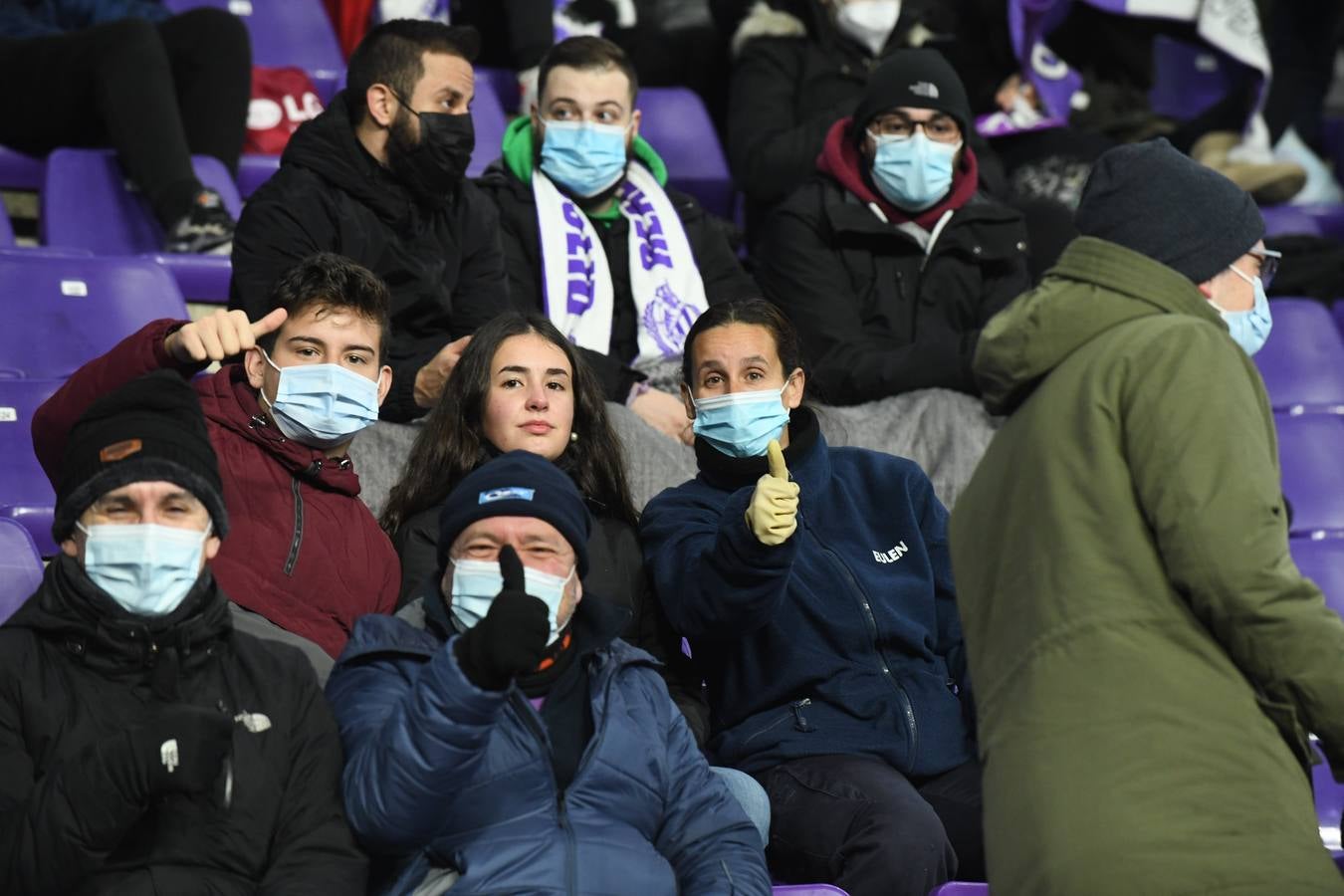 Fotos: Búscate en la grada de Zorrilla (1/4)