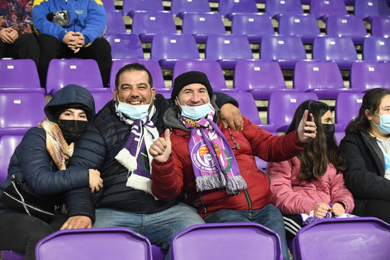 Fotos: Búscate en la grada de Zorrilla (2/4)