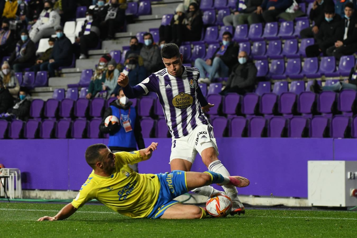 Fotos: El Real Valladolid pasa a tercera ronda de la Copa del Rey tras vencer a Las Palmas (3-1)