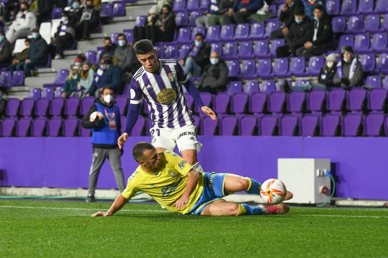 Fotos: El Real Valladolid pasa a tercera ronda de la Copa del Rey tras vencer a Las Palmas (3-1)