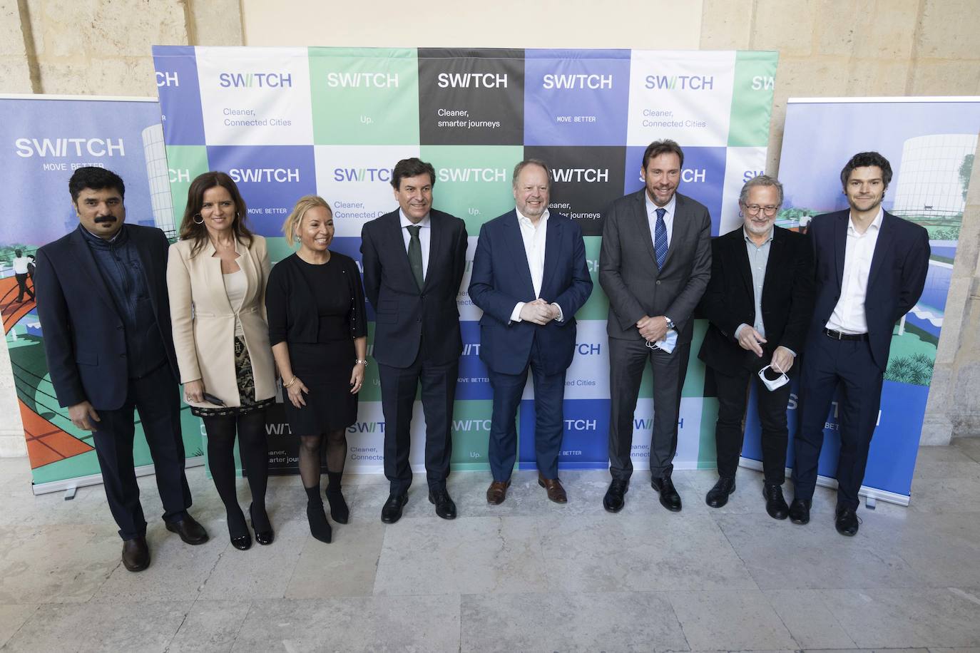 Fotos: Presentación de la fábrica de autobuses eléctricos Switch Mobility en Valladolid