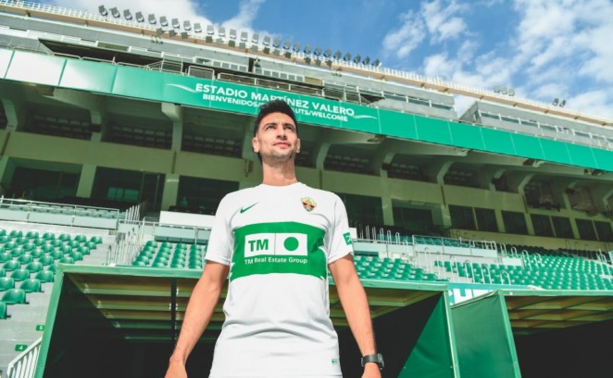 Pastore, en su presentación con el Elche. 