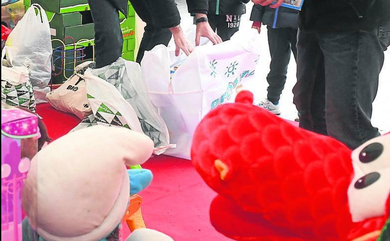 Ayuda a los más pequeños a dibujar una sonrisa en Navidad con el IX Juguete Solidario