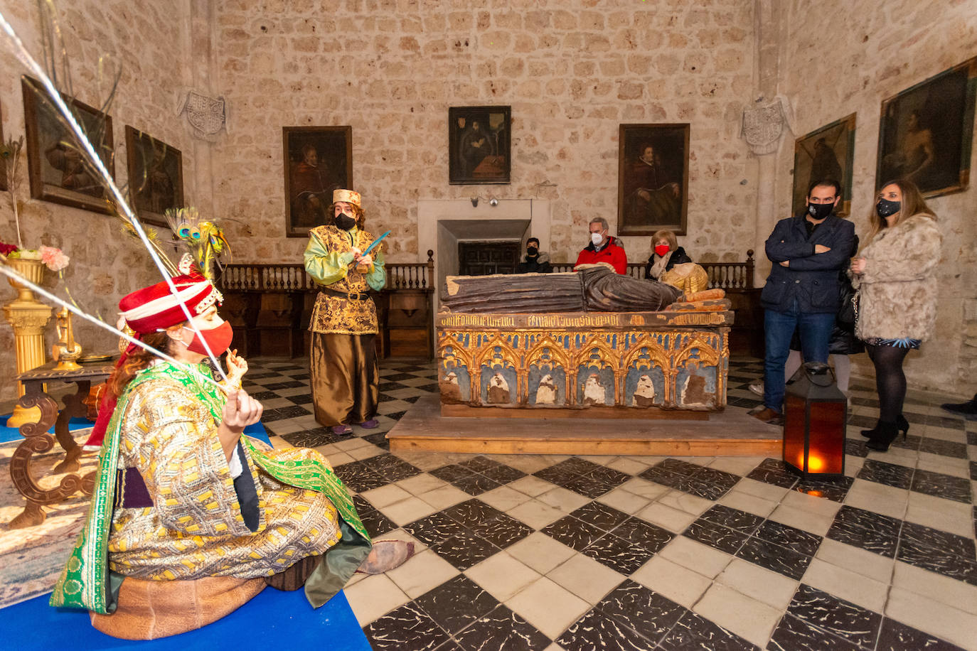 Fotos: Los pajes anuncian la próxima llegada de los Reyes a Palencia