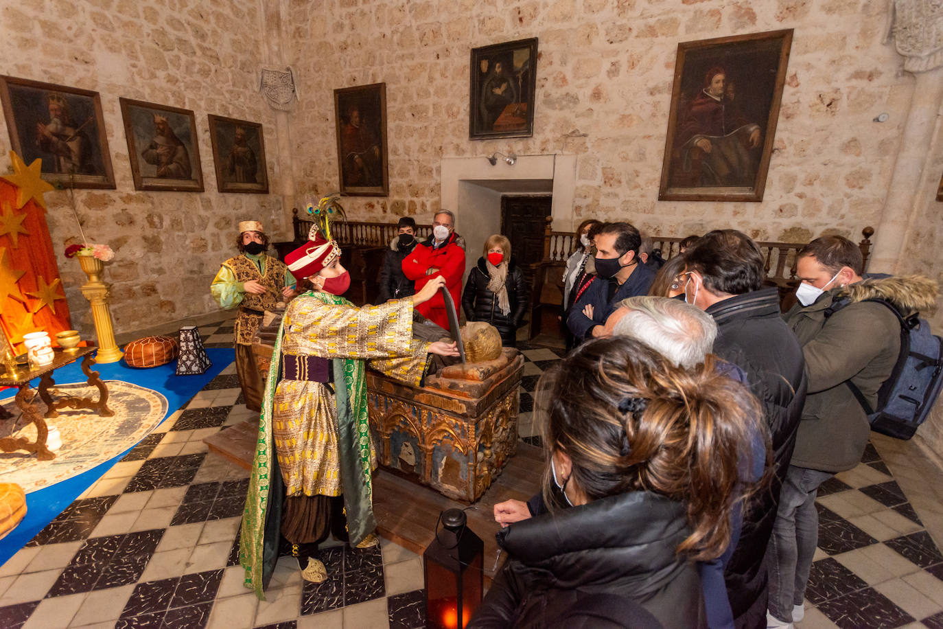 Fotos: Los pajes anuncian la próxima llegada de los Reyes a Palencia