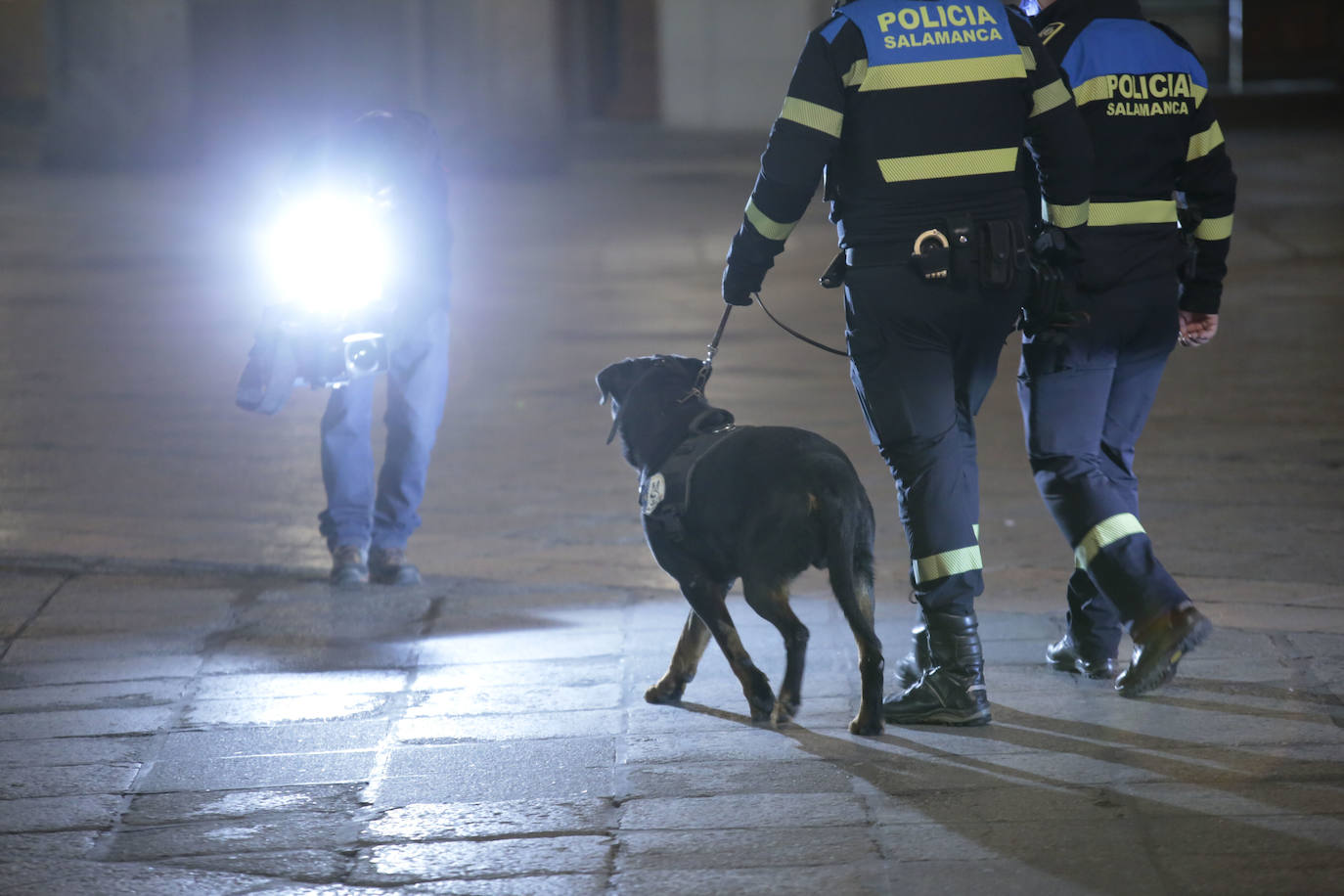 Fotos: Despliegue policial en la &#039;No Nochevieja Universitaria&#039; de Salamanca (1/2)