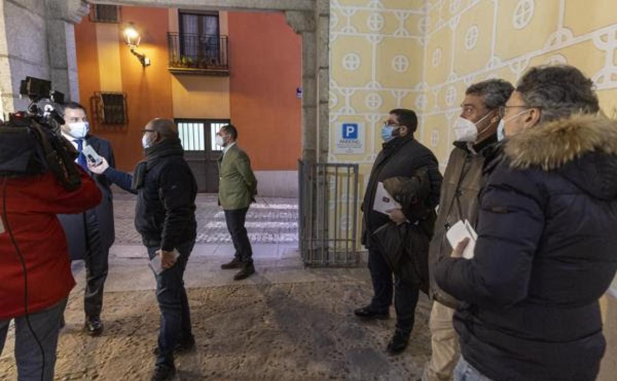 Dirigentes de PP, Por Ávila y Cs, esta semana, tras una reunión que acabó sin acuerdo.