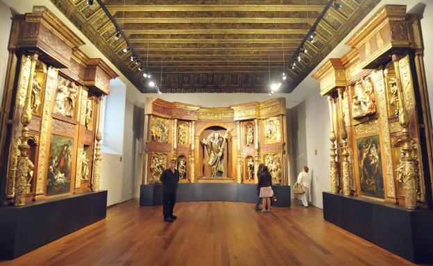 Retablo mayor de la Iglesia de San Benito en el Museo Nacional de Escultura.