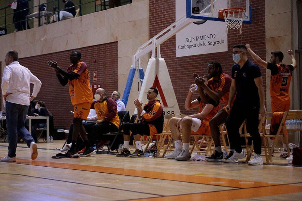 Un nervioso Aquimisa tira el partido en un pésimo último cuarto ante Cantabria (61-64)